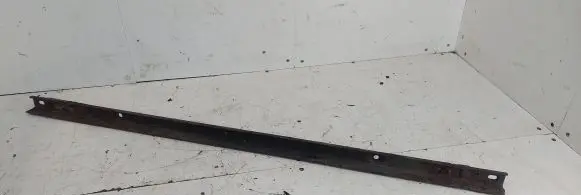 Fuel tank mounting bracket