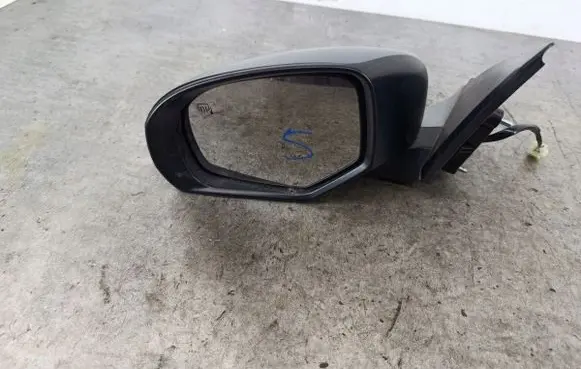 Suzuki Swift II Front door electric wing mirror 