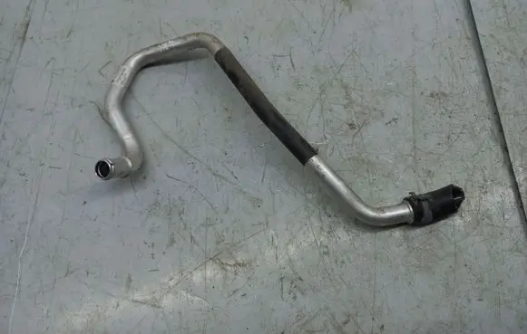 Volkswagen Touareg II Engine coolant pipe/hose 7P0819858B