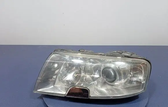 Skoda Superb B5 (3U) Headlight/headlamp