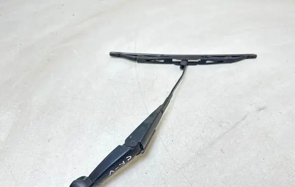 Honda CR-V Rear wiper blade arm 6765NWB