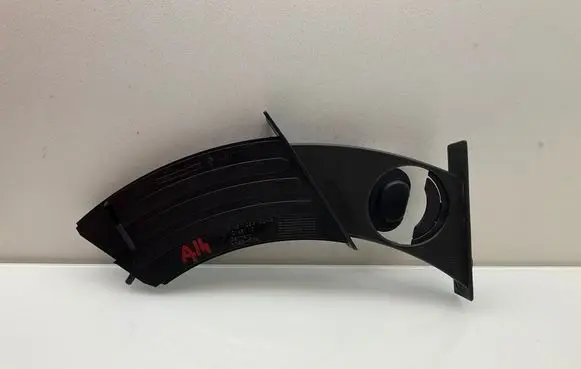 BMW 5 E60 E61 Cup holder front 7034132 12145110