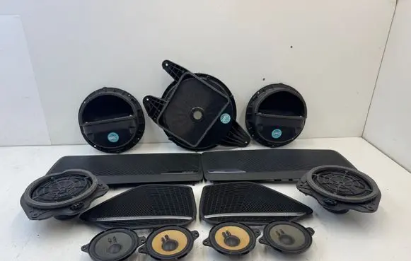 Audi TT TTS RS Mk3 8S Audio system kit 8W6035412A 8W5035297