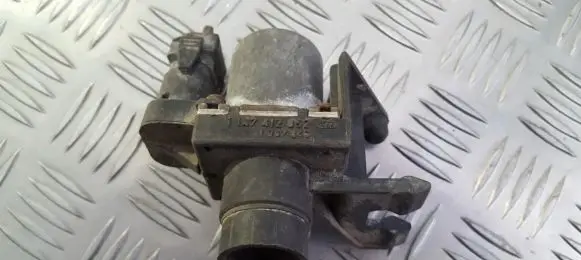 BMW 3 E36 Coolant heater control valve 1147412052 1387846