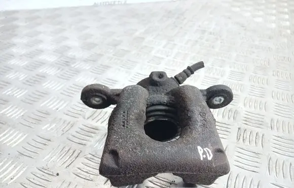 BMW 1 E81 E87 Front brake caliper