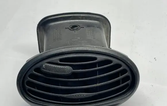 Ford Focus Dashboard side air vent grill/cover trim 98AB19893AKW
