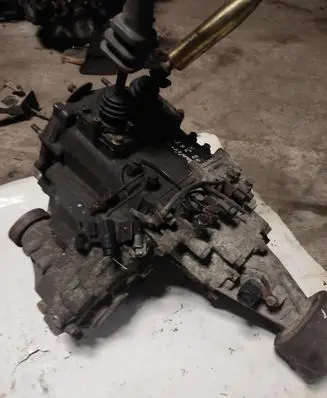 Mitsubishi Pajero Gearbox transfer box case 