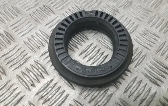 Seat Leon (5F) Front upper strut mount 5Q0412249E
