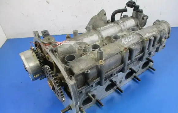Volkswagen Golf Plus Engine head 03C103358BA