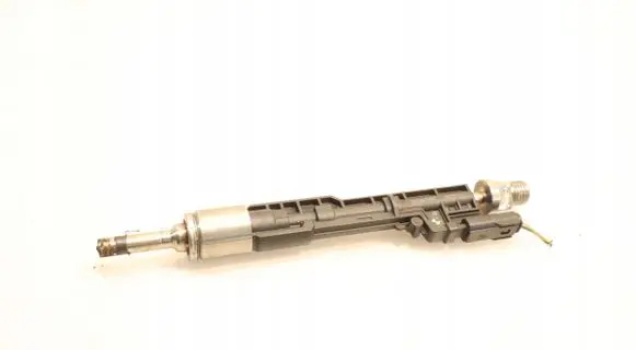 BMW 3 F30 F35 F31 Fuel injector 0261500260