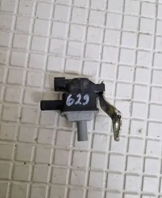 Toyota RAV 4 (XA50) Valve vacuum 13620021101 1362002110