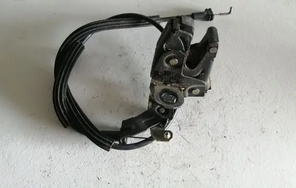 Loading door lock