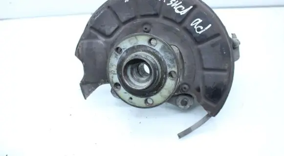 Volkswagen PASSAT CC Front wheel hub 