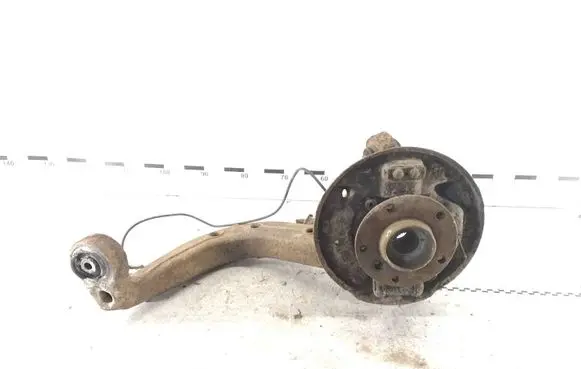 BMW 3 E36 Coil spring/strut mount 