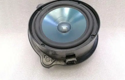 Mercedes-Benz CLS C219 Front door speaker cover trim A2198200102