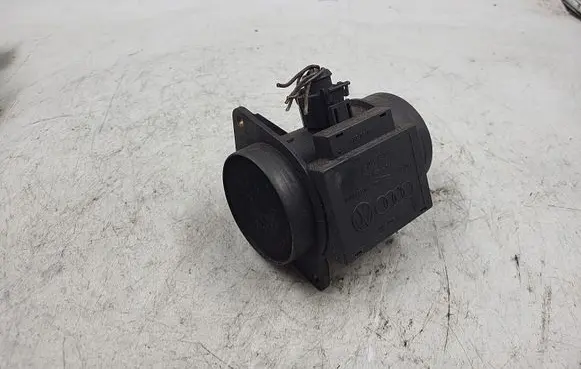 Audi A4 S4 B5 8D Mass air flow meter 074906461