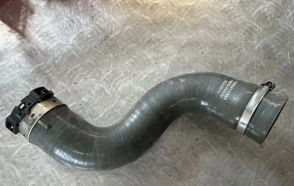 Renault Megane III Intercooler hose/pipe 1085613S02