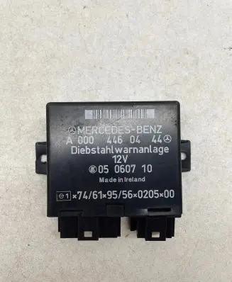 Mercedes-Benz Vito Viano W638 Alarm control unit/module A0004460444 05060710 6195560205