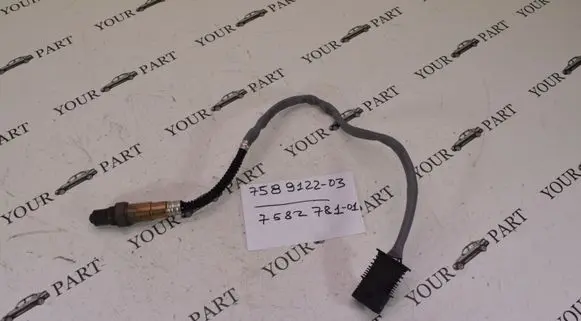 BMW 4 F32 F33 Lambda probe sensor 7589122
