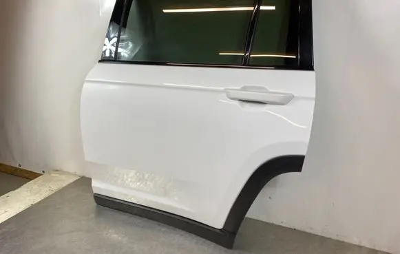 Jeep Grand Cherokee WL Rear door 