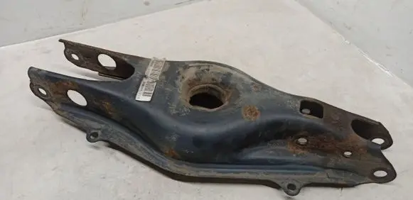 Rear upper control arm/wishbone