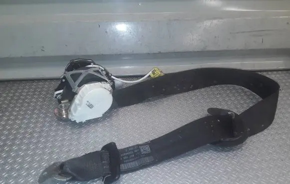 Volkswagen PASSAT B6 Front seatbelt 3C1857705F