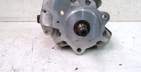 BMW 5 E60 E61 Fuel injection high pressure pump 0445010146