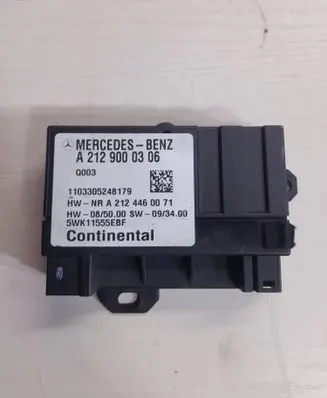 Mercedes-Benz C W204 Fuel injection pump control unit/module A2129000306 5WK11555EBF A2124460071