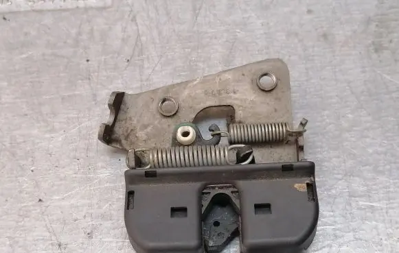 BMW 3 E90 E91 Seat back rest lock catch 52207112864 7112864
