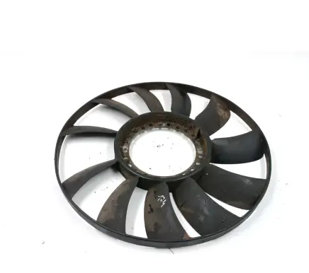 Audi A4 S4 B5 8D Fan impeller 058121301B