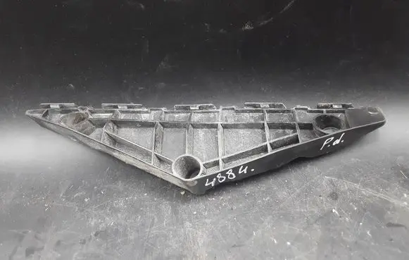 Toyota Avensis T270 Front bumper mounting bracket 5253505040