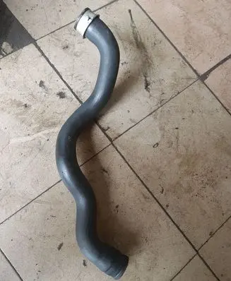 Mercedes-Benz E W211 Engine coolant pipe/hose