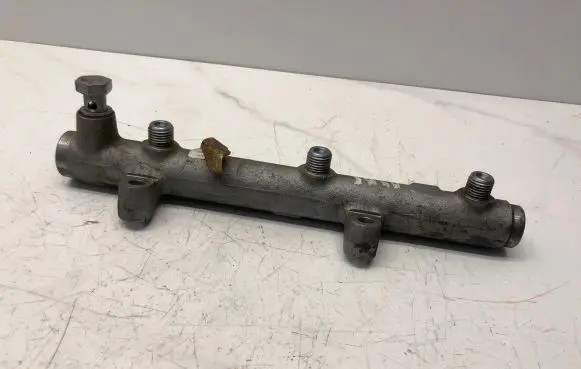 Audi A5 8T 8F Fuel main line pipe 059130090AH