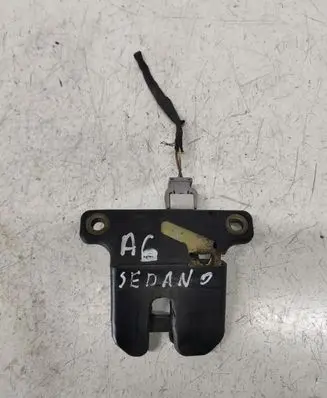 Audi A6 S6 C5 4B Tailgate/trunk/boot lock/catch/latch