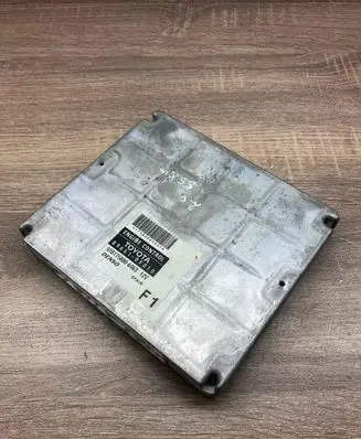Toyota Corolla Verso AR10 Engine control unit/module ECU 896610F010 MB1758006463