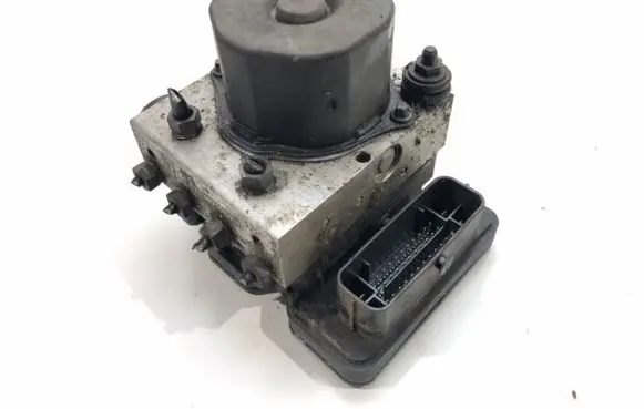Skoda Fabia Mk1 (6Y) ABS Pump 6R0907379AT