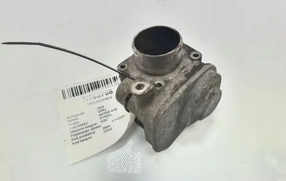 Opel Astra H Throttle body valve 