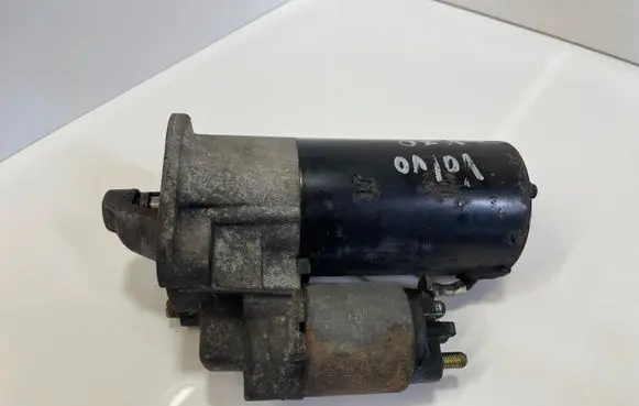 Volvo V70 Starter motor 0001108167