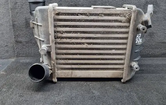 Audi A4 S4 B7 8E 8H Intercooler radiator 8E0145805AD