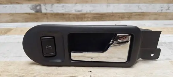 Volkswagen PASSAT B5.5 Front door interior handle 3B1837114