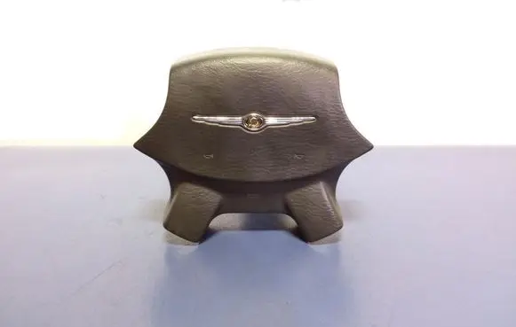 Chrysler Pacifica Steering wheel airbag 