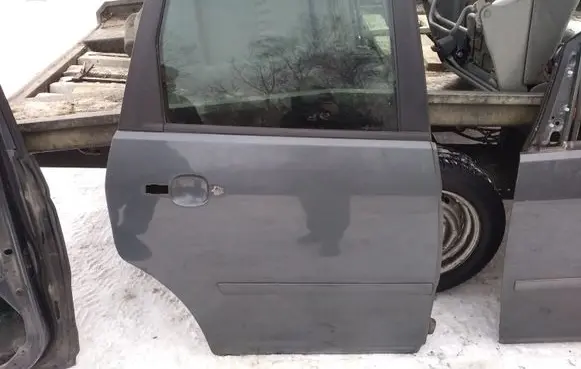 Ford Focus C-MAX Rear door
