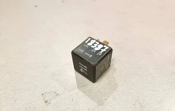 Seat Alhambra (Mk1) Other relay 701959141A