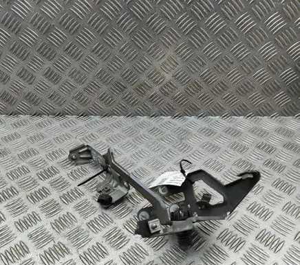 BMW 6 F06 Gran coupe Fender mounting bracket 7230584 7230580