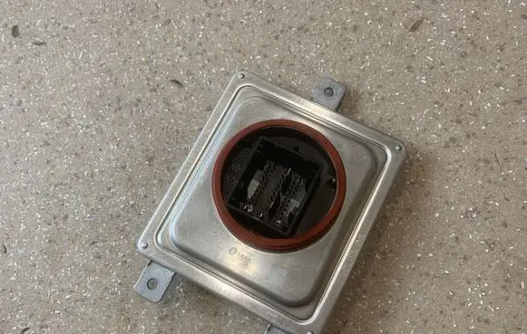BMW 2 F44 LED ballast control module 5A0AF89