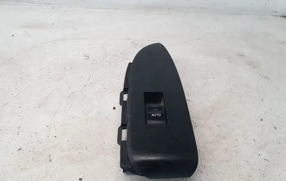 Toyota Prius (XW30) Electric window control switch 7423147110