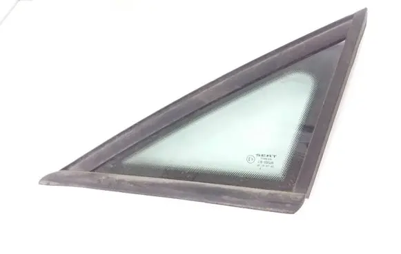 Seat Altea Front triangle window/glass 5P0845411
