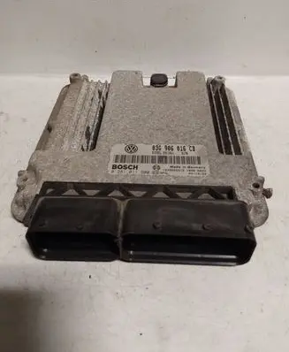 Volkswagen Golf V Engine control unit/module 03G906016CB 0281011900 1039S06216
