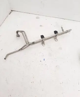 Skoda Yeti (5L) Engine coolant pipe/hose 03F121