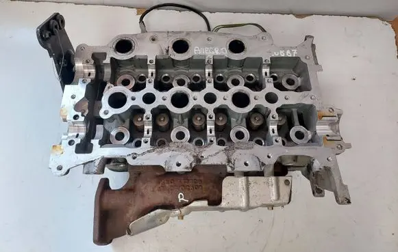 Jaguar XF Engine head 4R8Q-6090